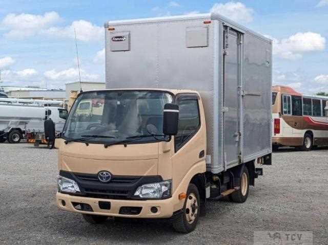 2019 Toyota Dyna Truck