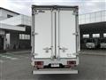 2010 Isuzu Elf Truck