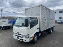 2022 Hino Dutro