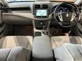 2012 Toyota Crown Hybrid