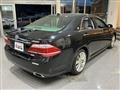 2012 Toyota Crown Hybrid