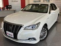 2016 Toyota Crown Hybrid