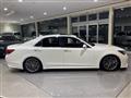 2016 Toyota Crown