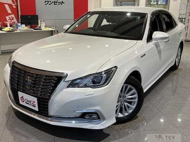 2016 Toyota Crown Hybrid