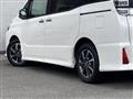 2017 Toyota Voxy