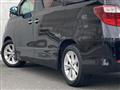 2011 Toyota Alphard G