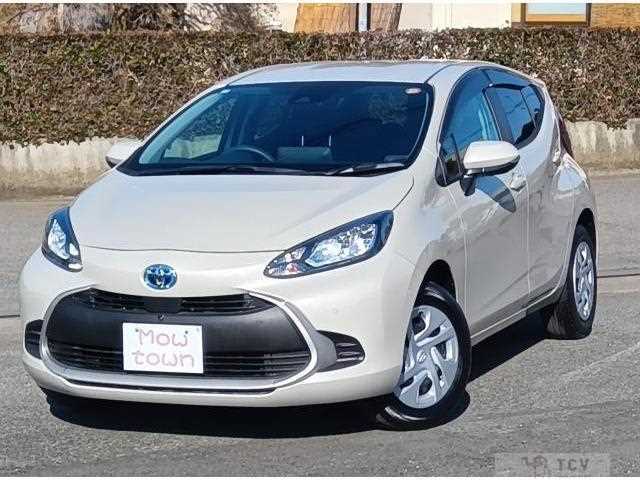 2025 Toyota AQUA