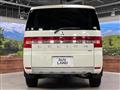 2019 Mitsubishi Delica D5