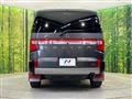 2021 Mitsubishi Delica D5