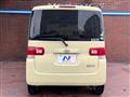 2011 Daihatsu Tanto