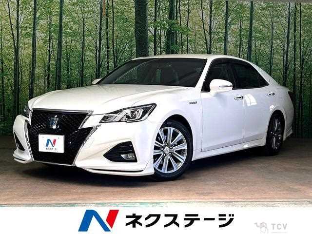 2016 Toyota Crown Hybrid