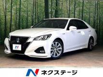2016 Toyota Crown Hybrid