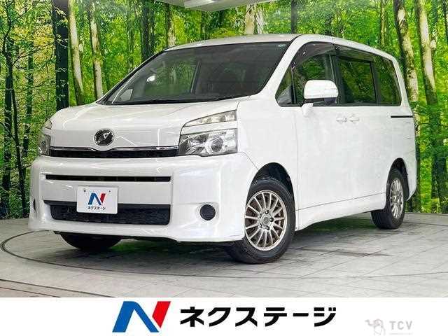 2013 Toyota Voxy