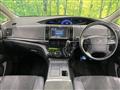 2013 Toyota Estima Hybrid