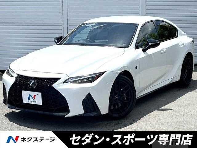 2022 Lexus IS