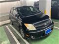 2005 Toyota IST
