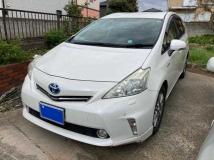 2012 Toyota PRIUS α