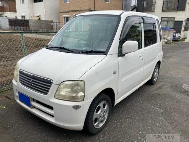 2001 Mitsubishi Toppo Bj