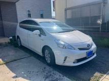 2013 Toyota PRIUS α