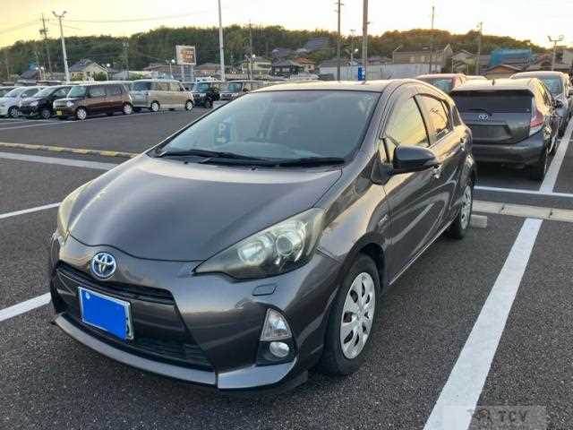 2013 Toyota AQUA