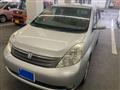 2005 Toyota Isis
