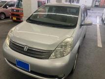 2005 Toyota Isis
