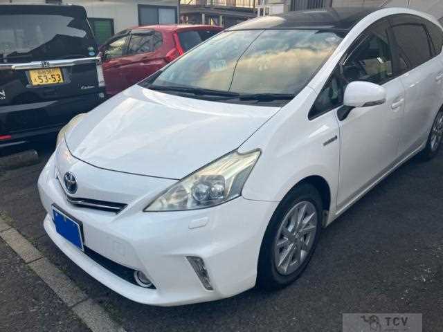 2011 Toyota PRIUS α