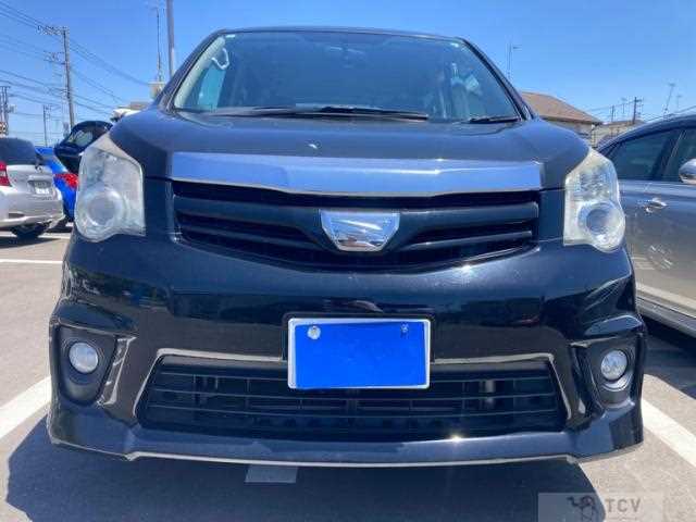 2012 Toyota Noah