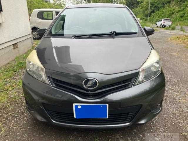 2012 Toyota Vitz