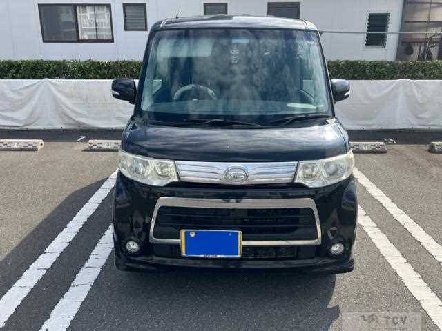 2011 Daihatsu Tanto