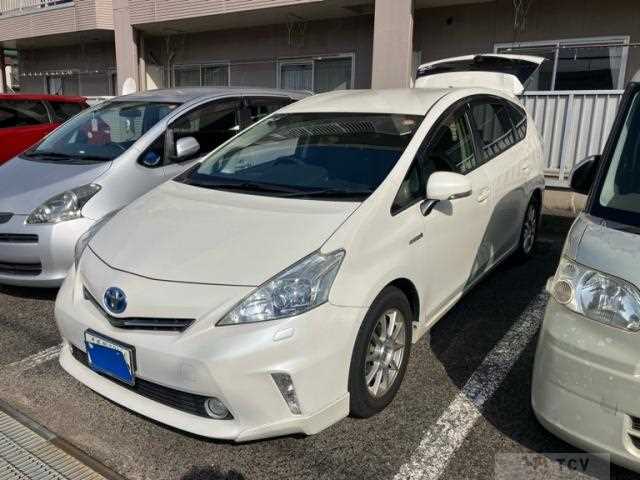2012 Toyota PRIUS α