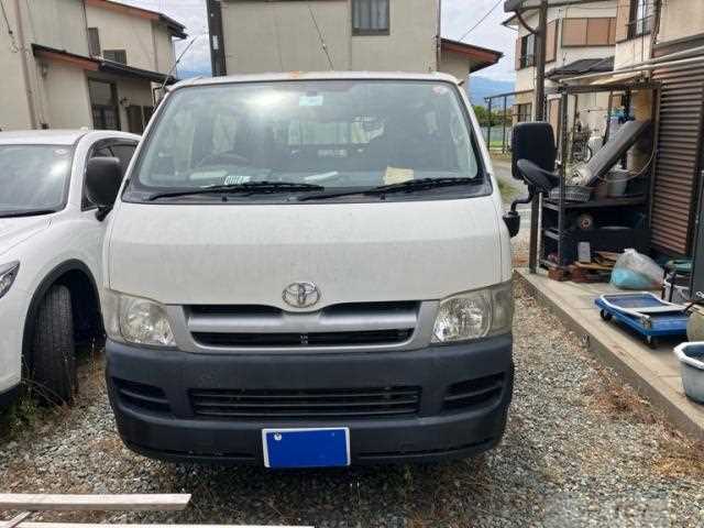 2005 Toyota Hiace Van