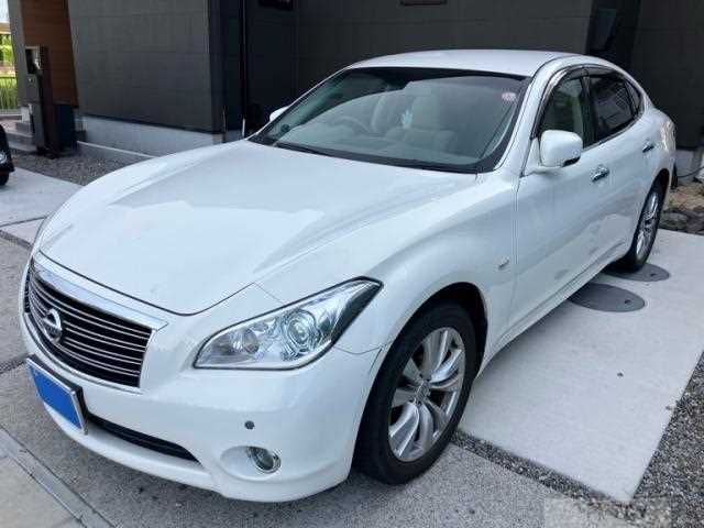 2012 Nissan Fuga