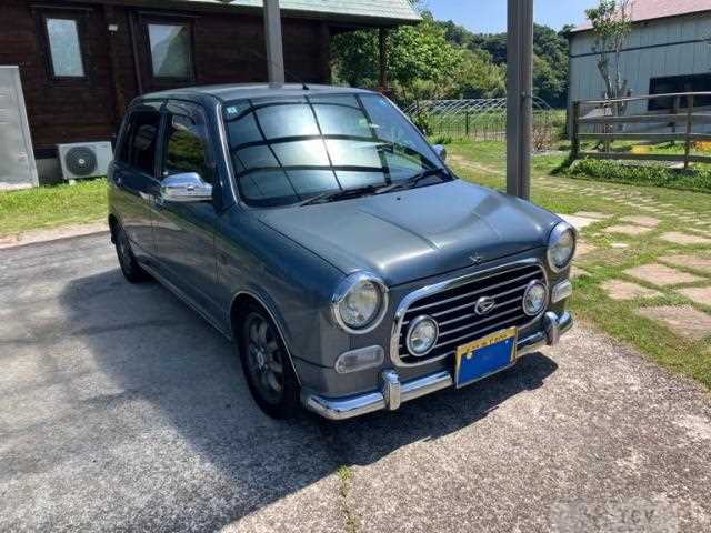 2002 Daihatsu Miragino