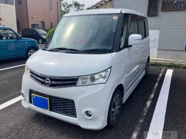 2013 Nissan ROOX