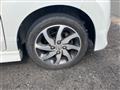 2013 Nissan ROOX