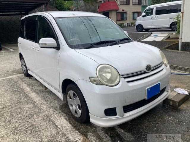 2009 Toyota Sienta