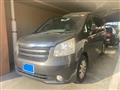 2010 Toyota Noah