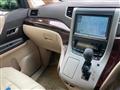 2013 Toyota Alphard G