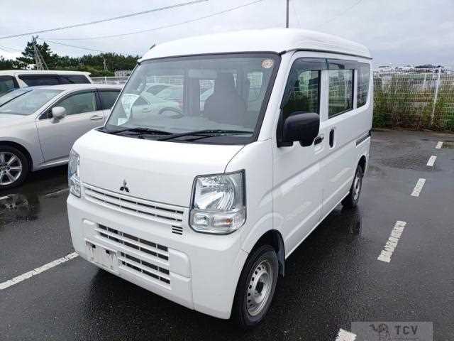 2021 Mitsubishi Minicab Van