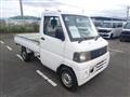 2004 Mitsubishi Minicab Truck