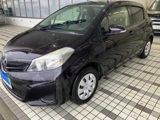 2013 Toyota Vitz
