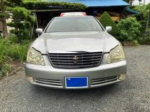 2004 Toyota Crown