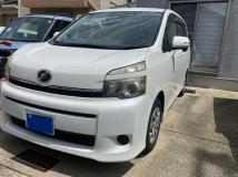 2011 Toyota Voxy