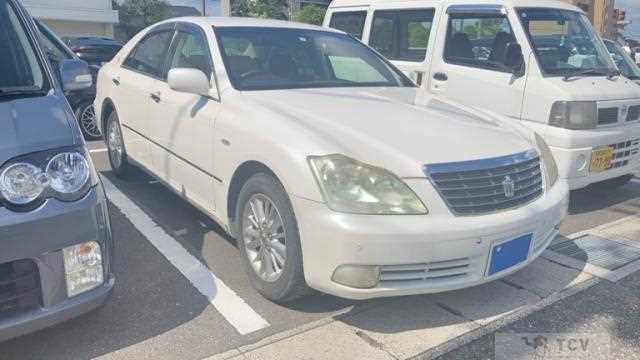 2004 Toyota Crown