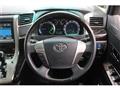 2013 Toyota Alphard Hybrid
