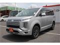 2019 Mitsubishi Delica D5