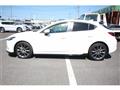 2017 Mazda Axela
