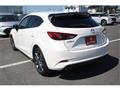 2017 Mazda Axela