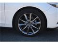 2017 Mazda Axela